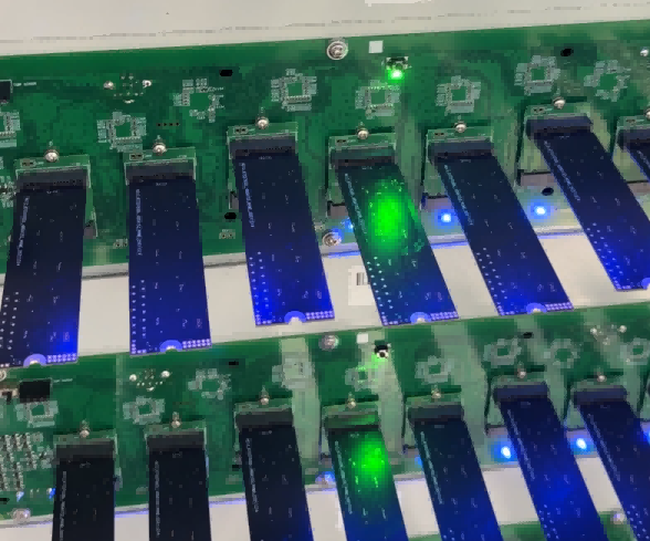 Post Reliability: A Day Inside Modern SSD Factory Rigorous Cotidie Testis Operations